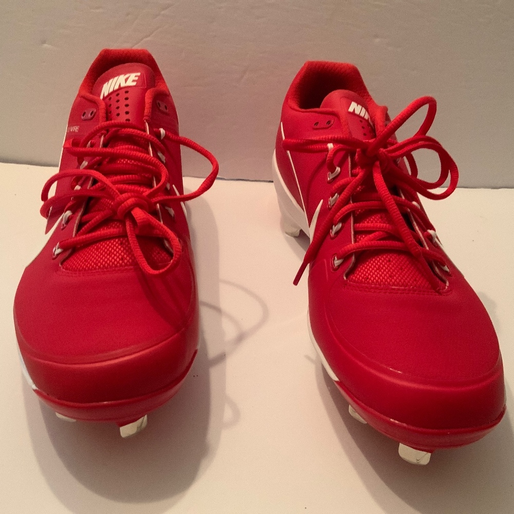 nike clipper baseball cleats